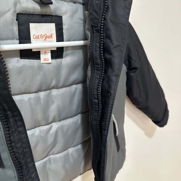 Cat & Jack Baby Toddler Black & Gray Winter Hooded Jacket Size 2T - Picture 4 of 8